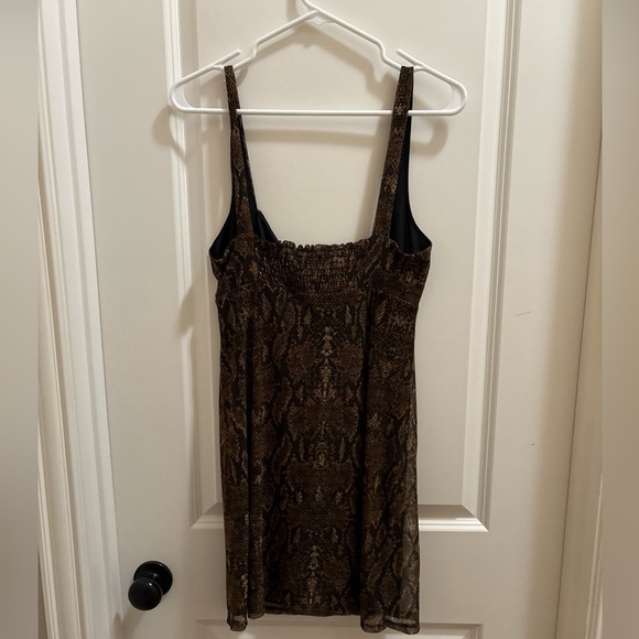 Urban Outfitters UO Anya Mesh Mini Dress in Snake Skin Print Size Large - Picture 3 of 5